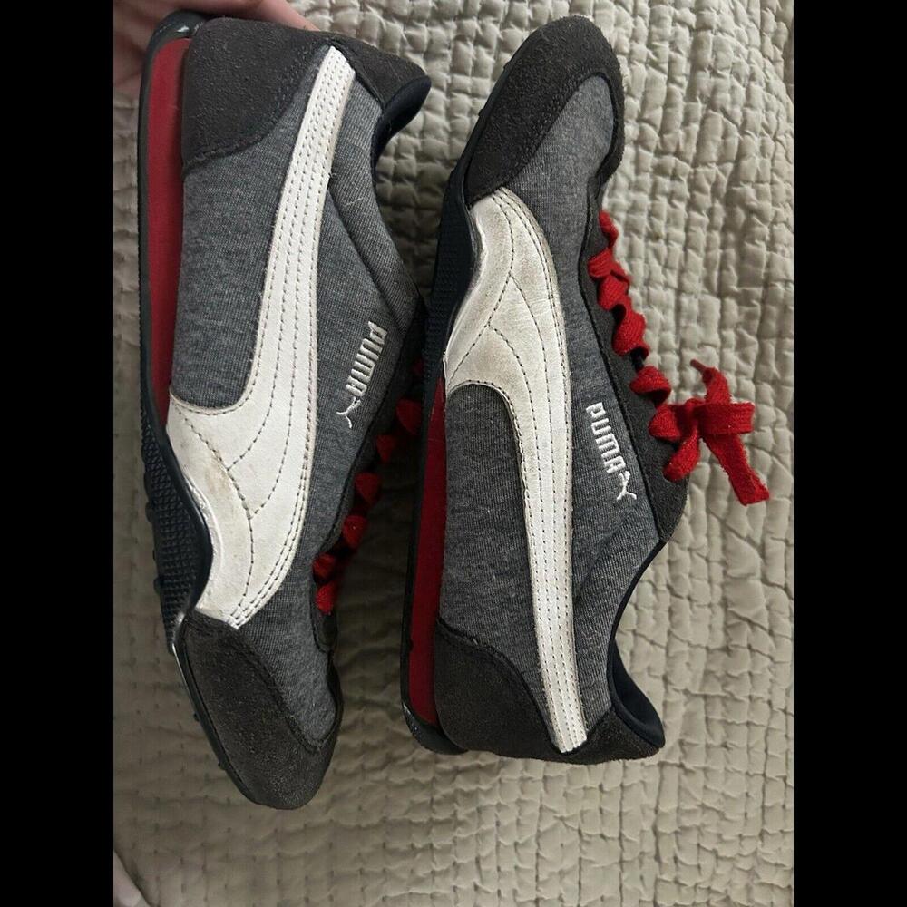 Puma 76 Runner Shoes Womens Size 9.5 Suede Navy White Sneakers Shoes 354968 02